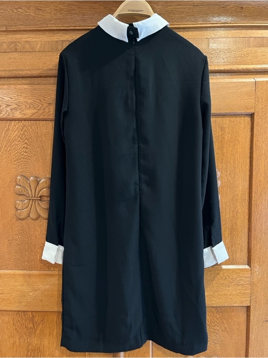 Victoria Beckham — “Clever Bunny” Dress — Medium — Black/White - Picture 5 of 9